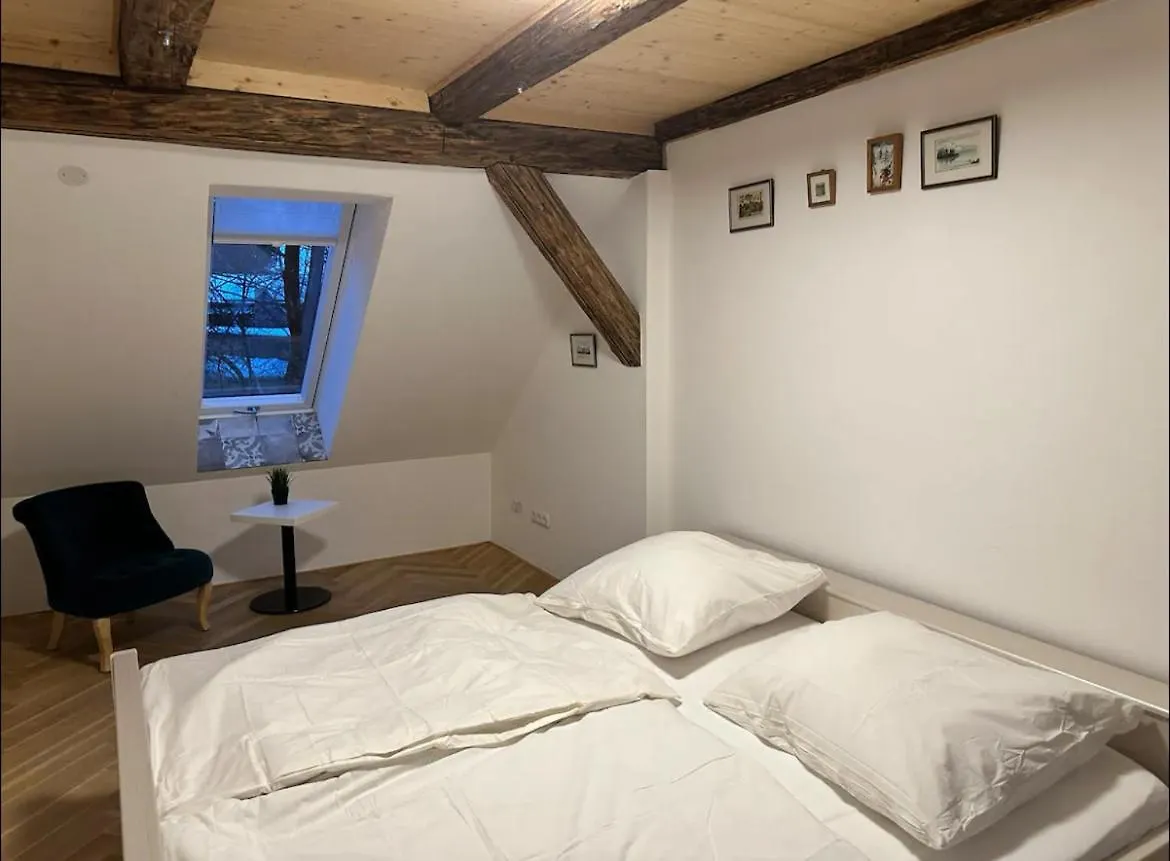 Exklusive Maisonetten Wohnung Mit Gartenzugang Augsburg Apartment