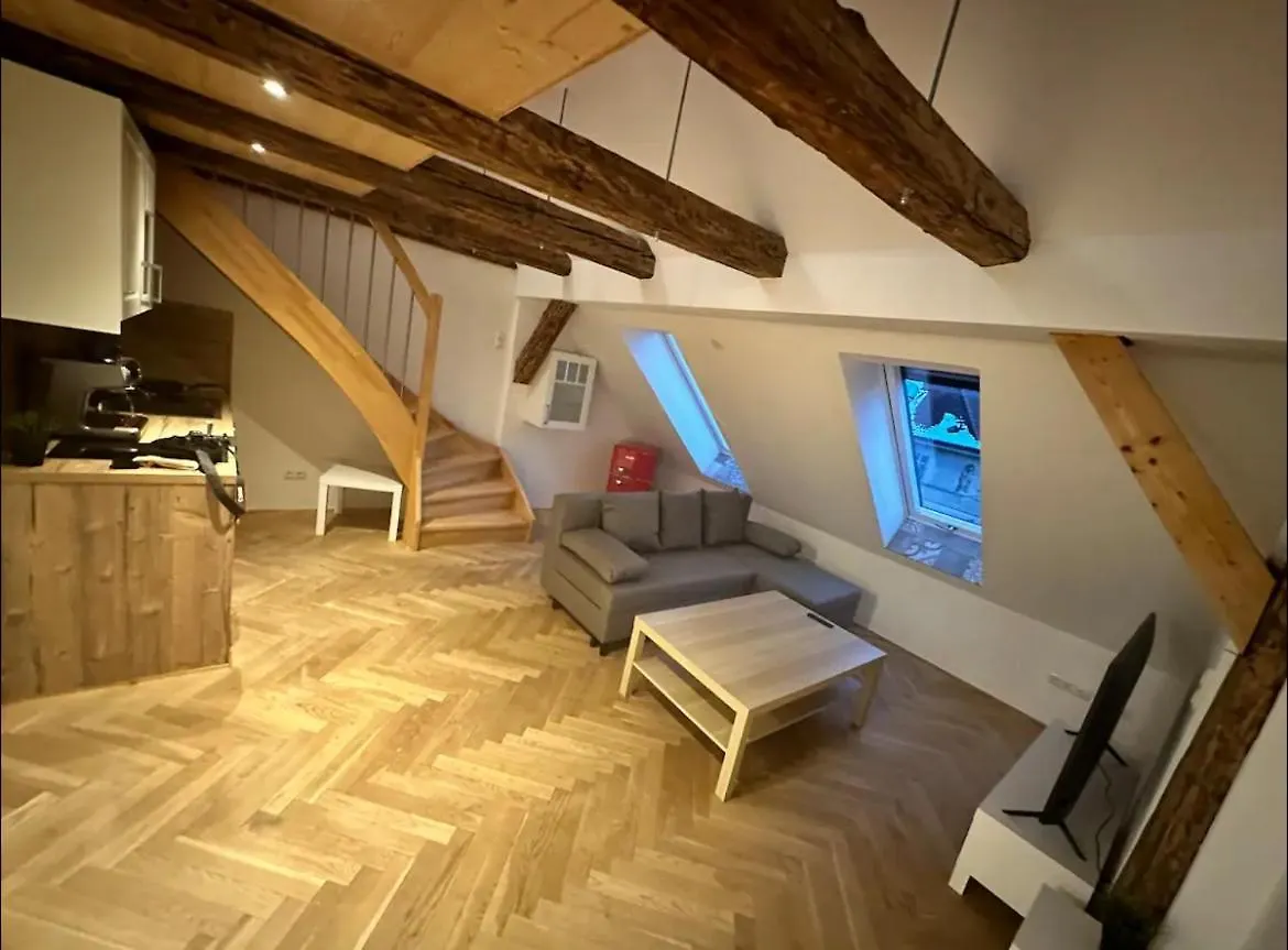 Exklusive Maisonetten Wohnung Mit Gartenzugang Augsburg