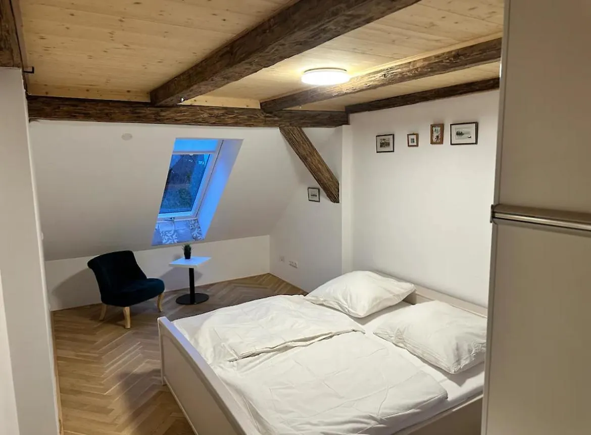 Exklusive Maisonetten Wohnung Mit Gartenzugang Augsburg Apartment