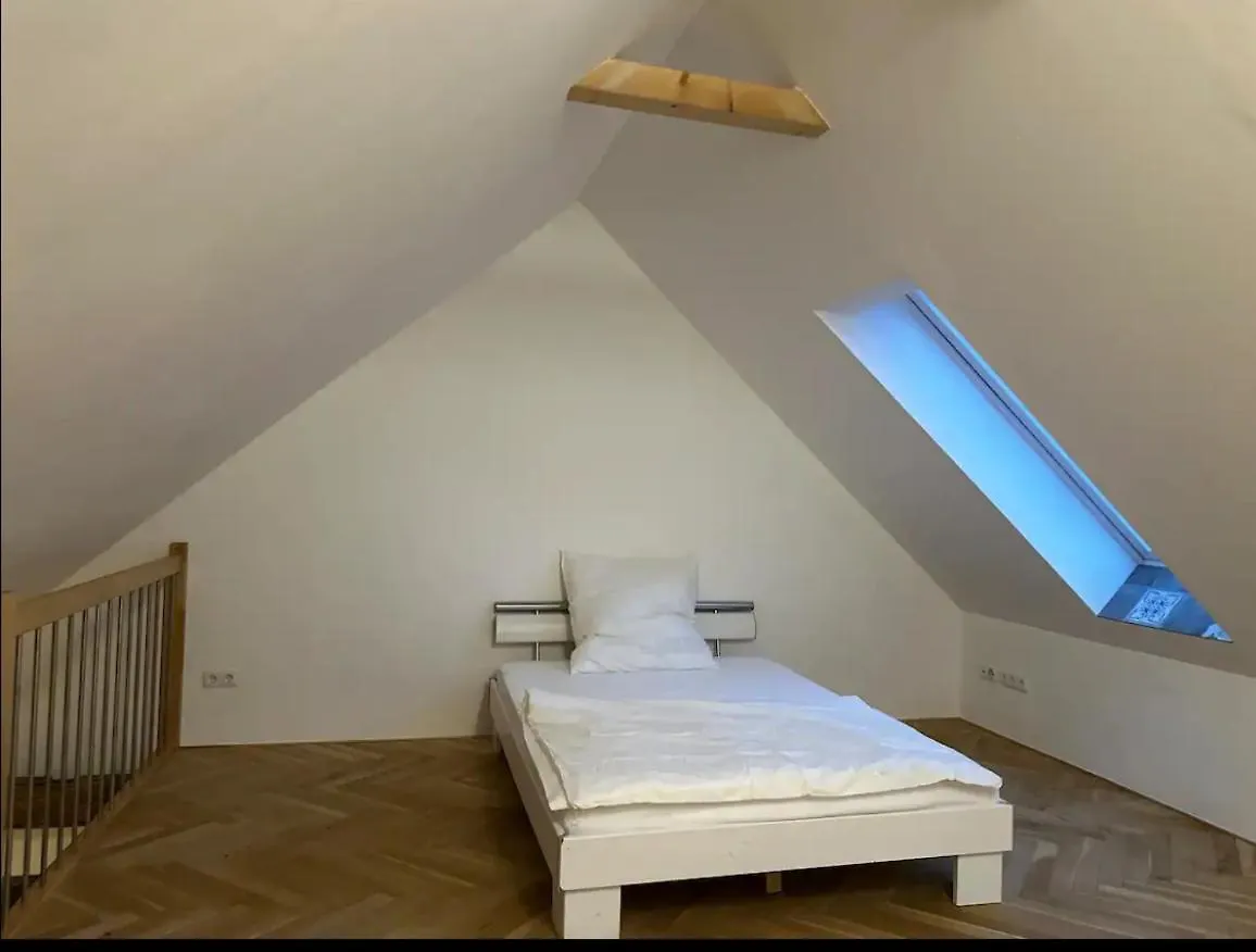 Exklusive Maisonetten Wohnung Mit Gartenzugang Augsburg Germany